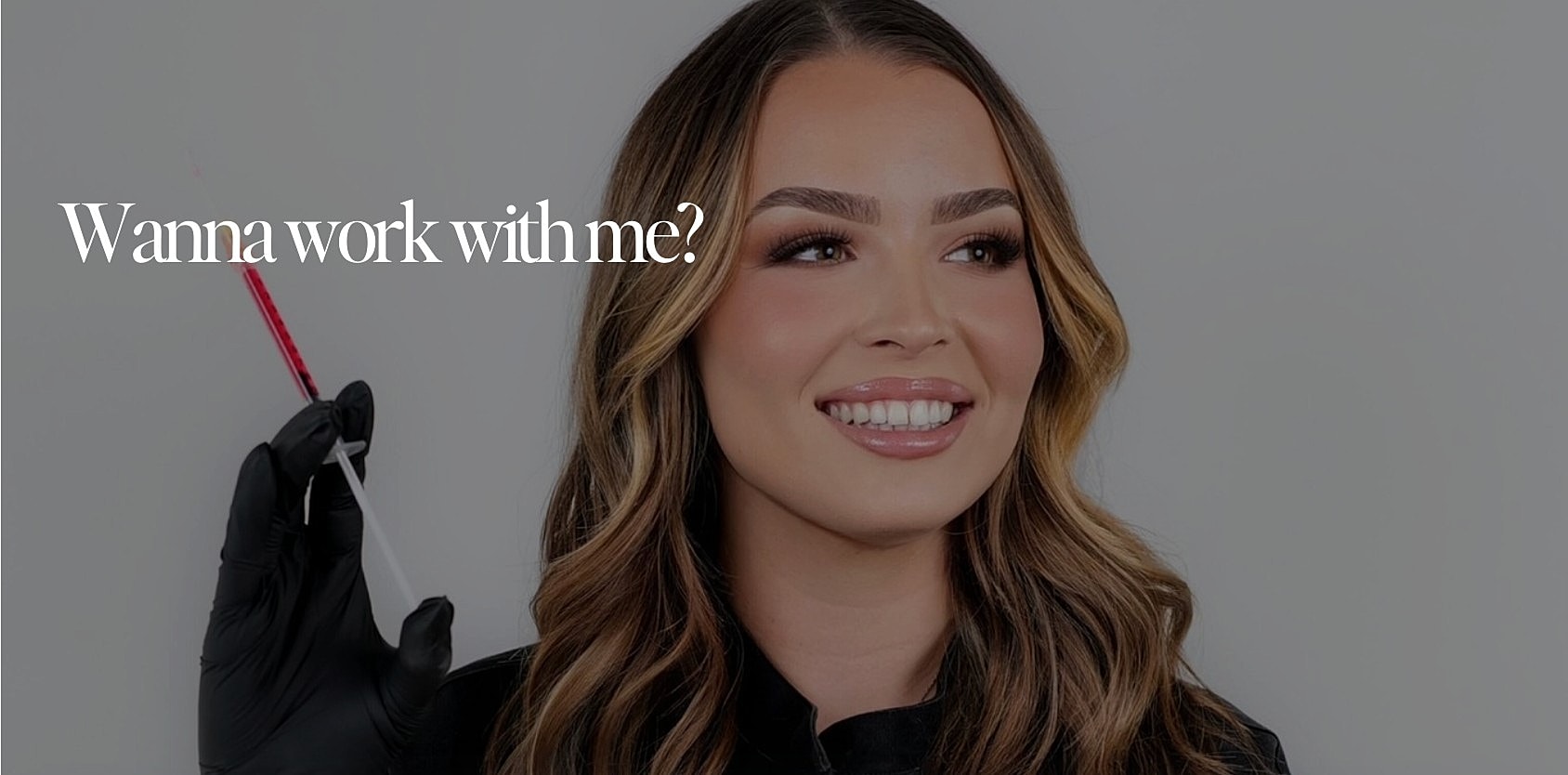 Professional woman offering collaboration opportunity.